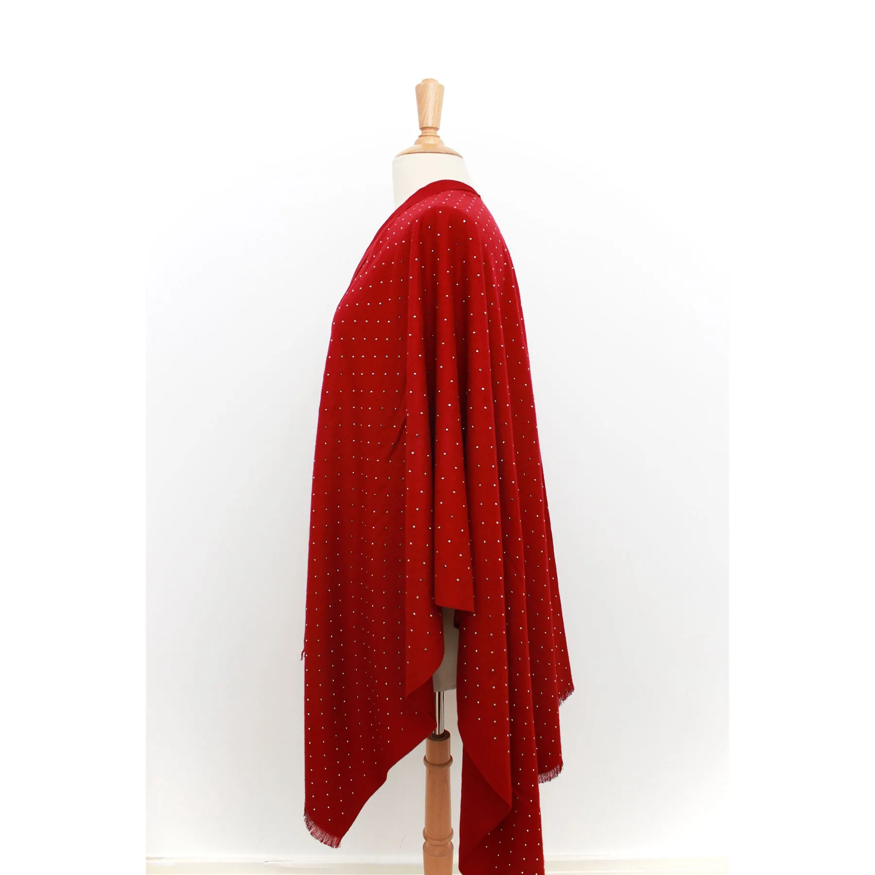 Alice Cape: Red