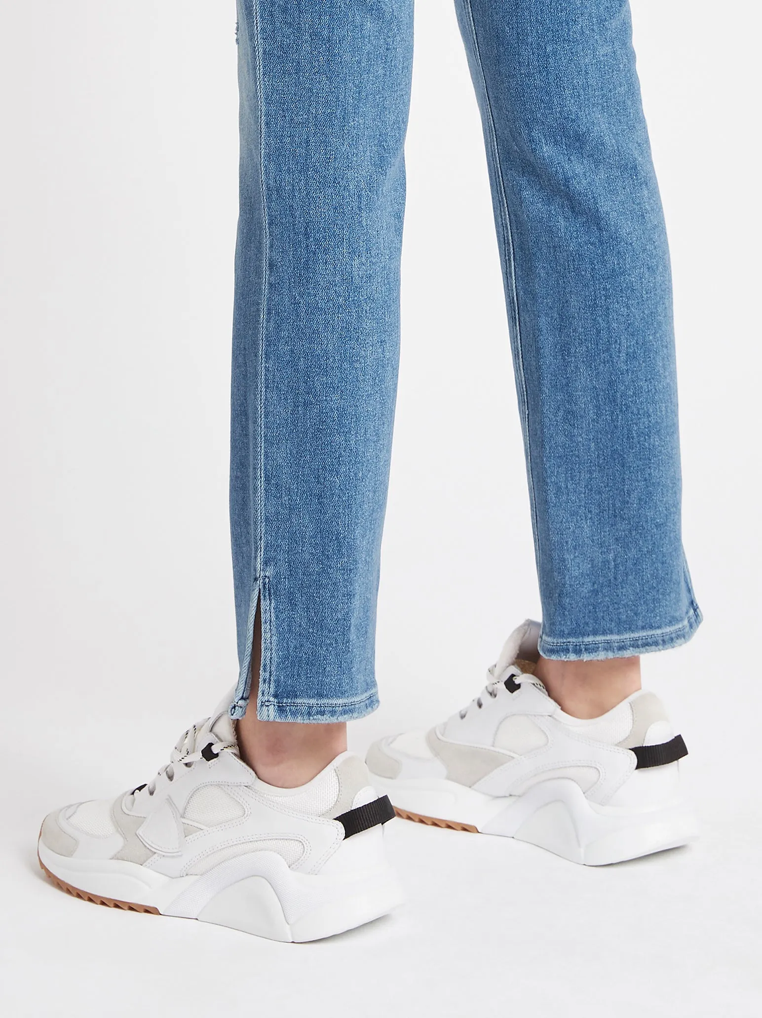 Cindy Outseam Slit Jean