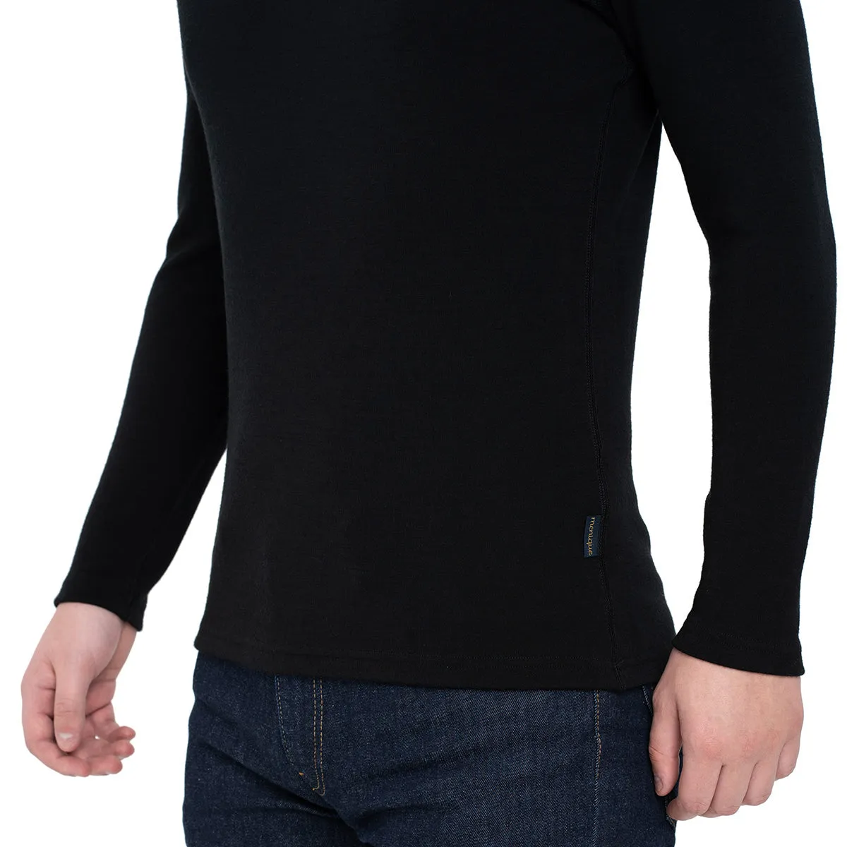 MENIQUE Long Sleeve Crew Black