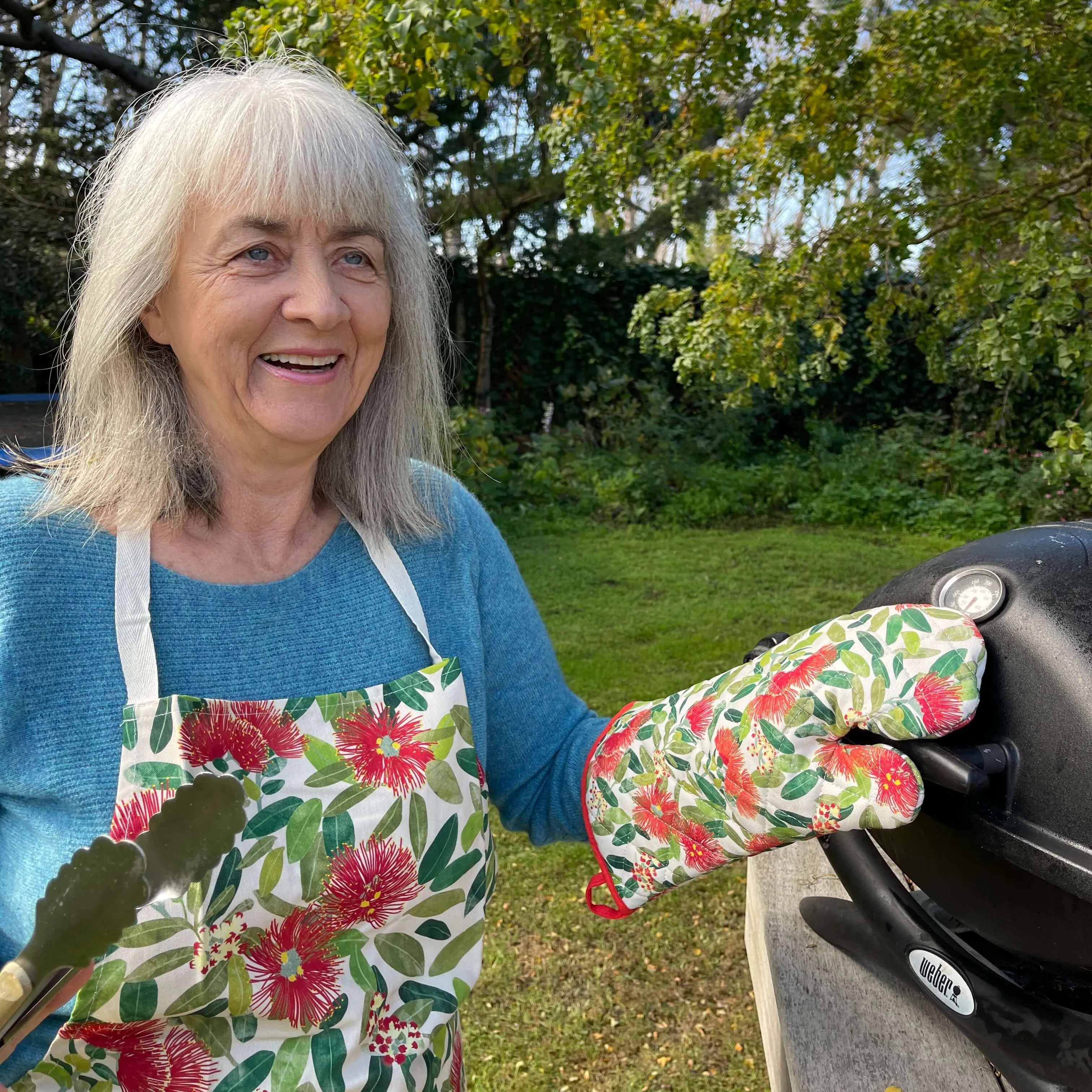 Pōhutukawa Print Oven Mitt