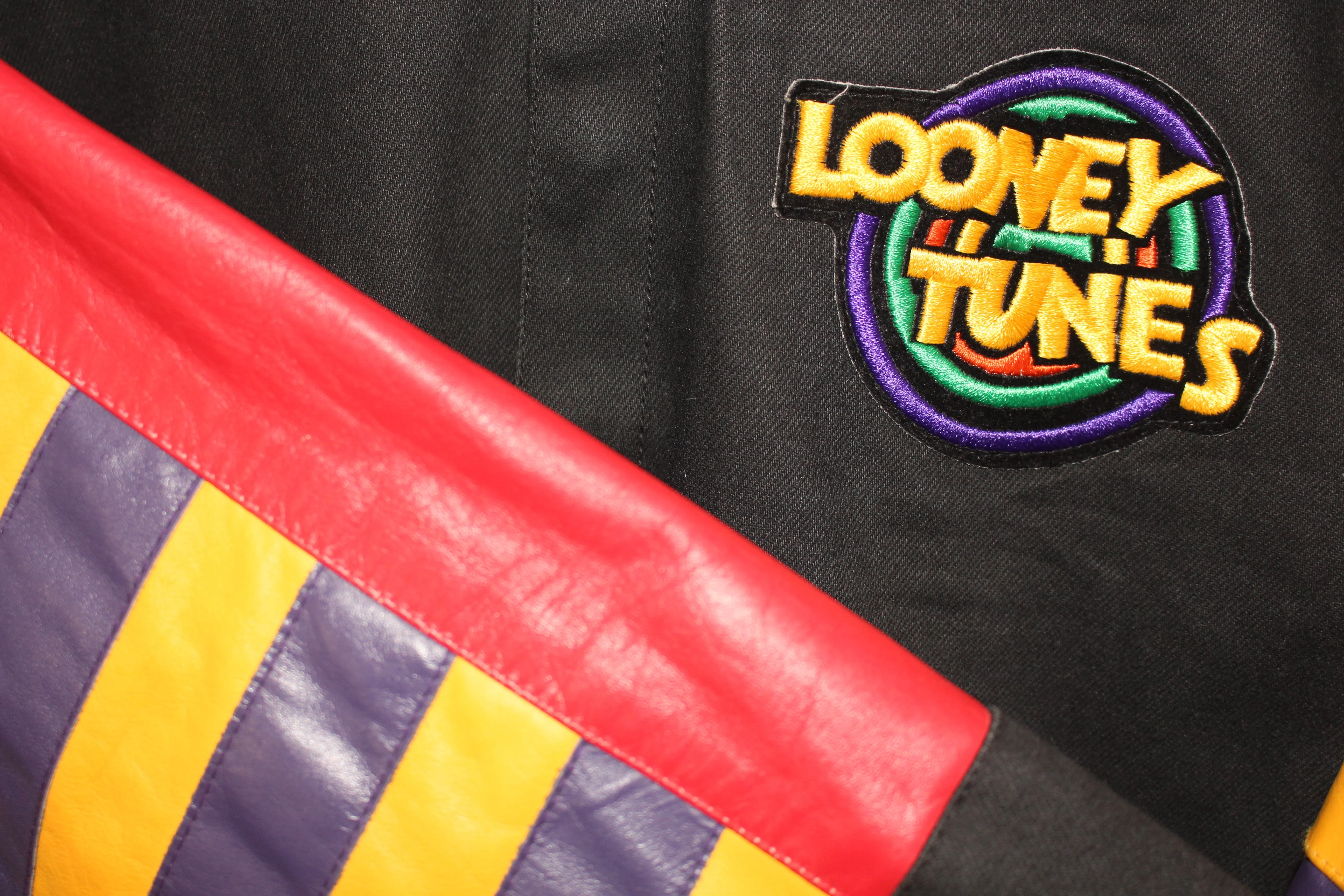 Rare Jeff Hamilton Looney Tunes Leather Jacket (L)
