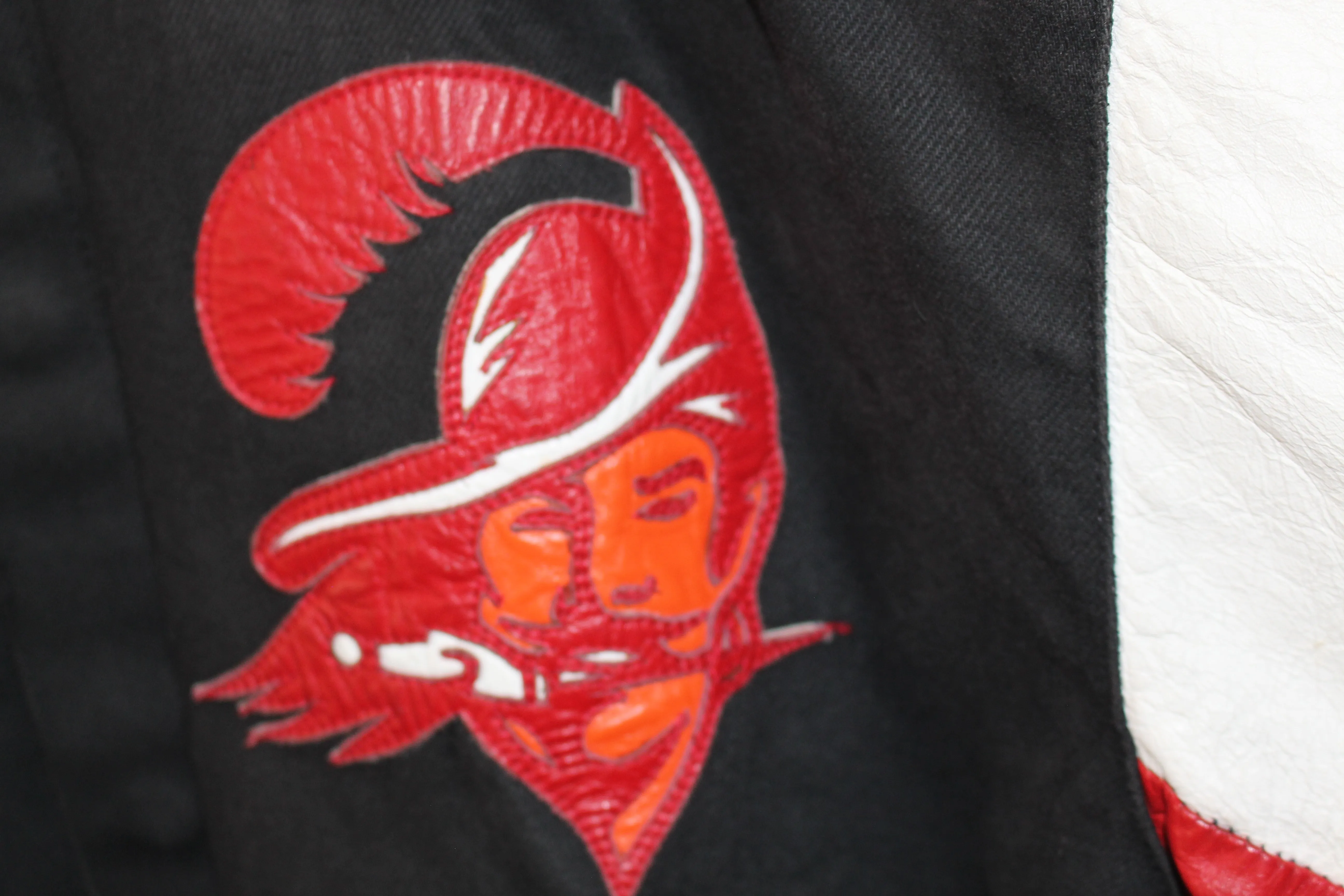 Rare Tampa Bay Buccaneers Jeff Hamilton Leather Jacket (XL)