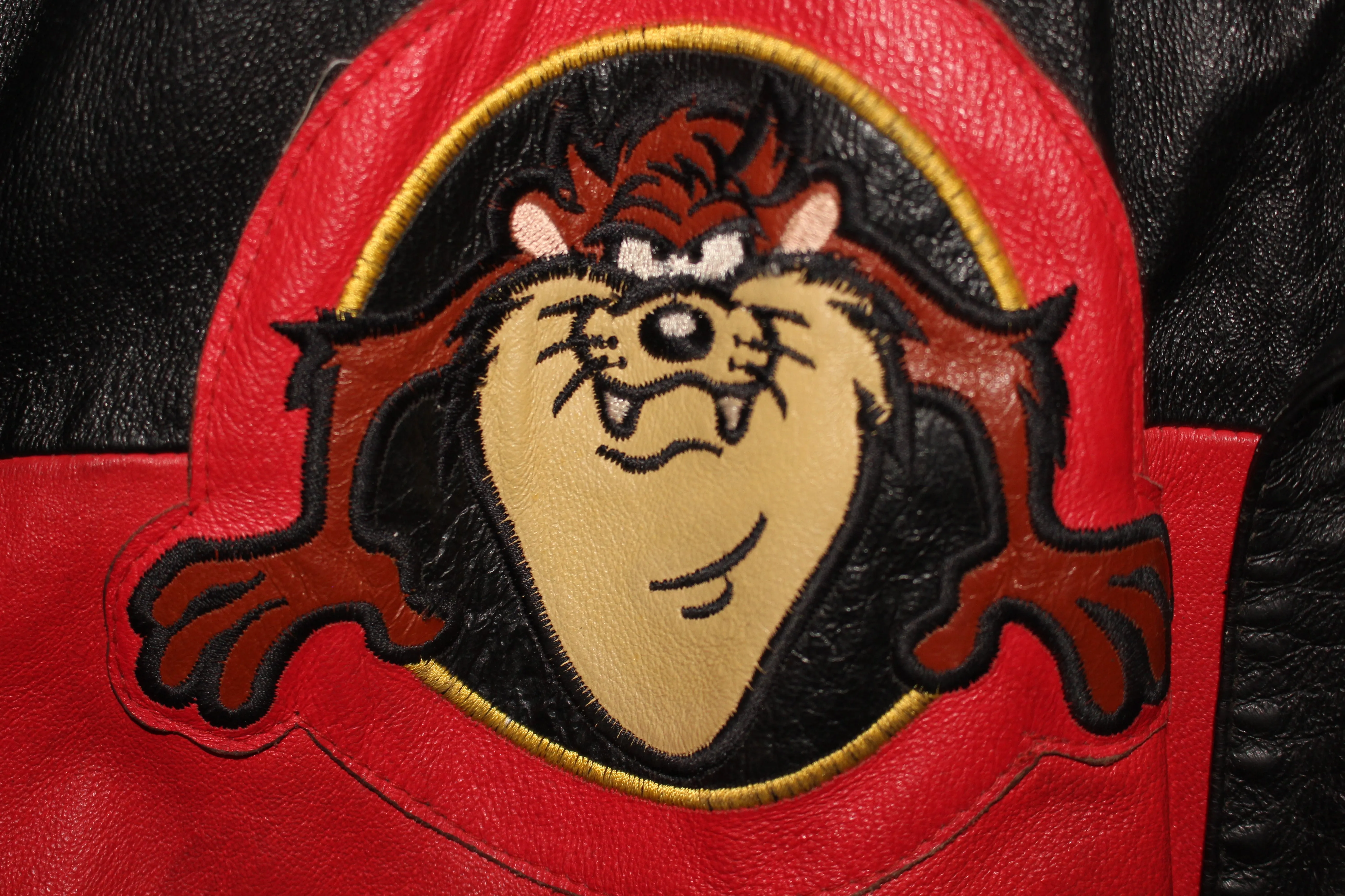 Rare Tasmanian Devil Looney Tunes Wild Man Leather Jacket (M)