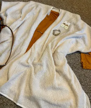 Sherpa shawl