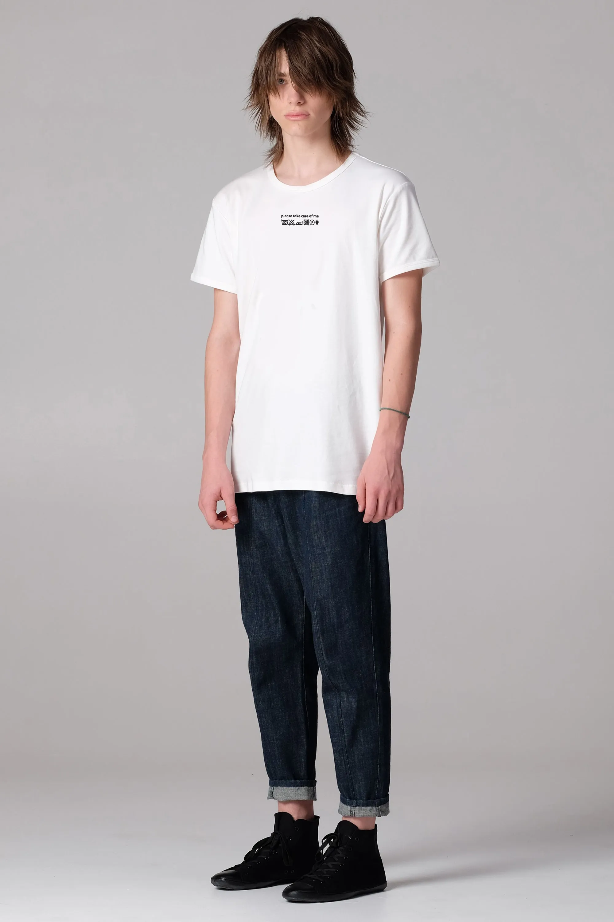 T-Shirt "CARE OF ME" warm white
