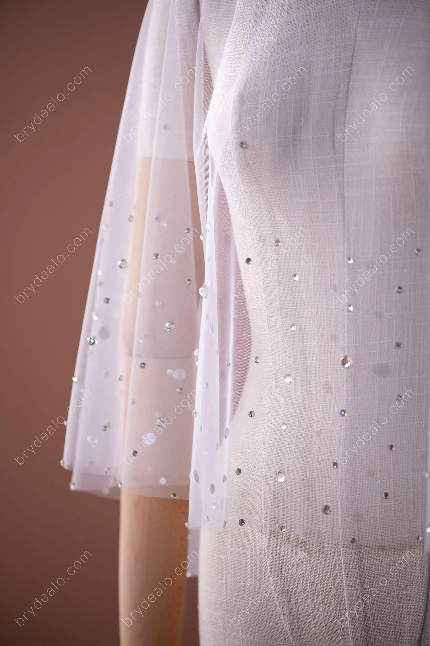 Trendy Shiny Rhinestones Tulle Bridal Cape for Sale